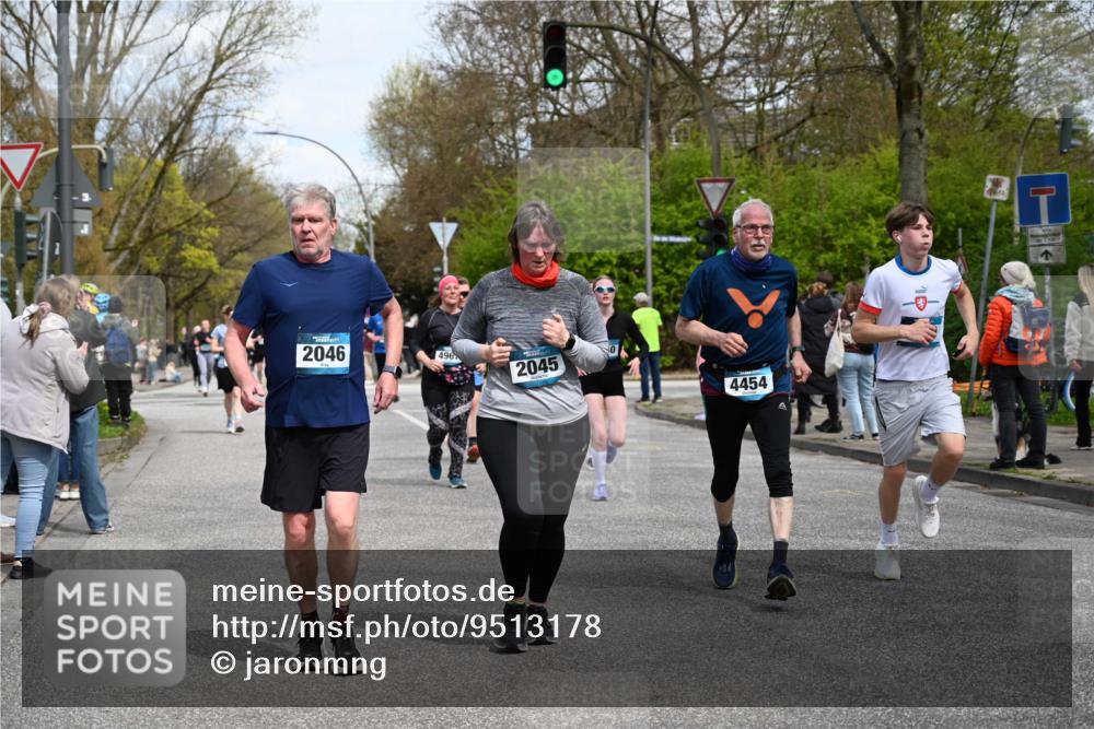 12.04.2026 - 45. Internationalen Wilhelmsburger Insellauf J. Mangold http://msf.ph/oto/9513178 12.04.2026 13:08:04 Ziel 3120, 5103, 4845, 5320, 5568, 4161, 5753, 4218, 4199, 5220, 3070, 4736, 4149, 4912, 4300, 3135, 3795, 5215, 4940, 4454, 4046, 4824, 5548, 5547, 4640, 5231, 5306, 3896, 4967, 2436, 2045, 3745, 2046, 4102, 5795, 4860, 5313 meine-sportfotos.de