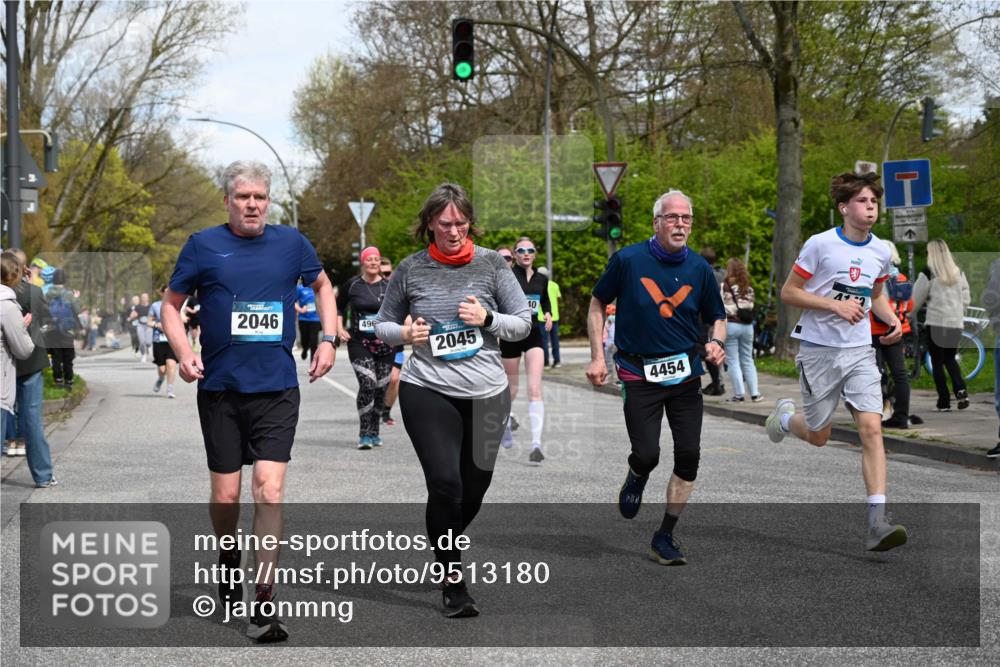 12.04.2026 - 45. Internationalen Wilhelmsburger Insellauf J. Mangold http://msf.ph/oto/9513180 12.04.2026 13:08:04 Ziel 3120, 5103, 4845, 5320, 5568, 4161, 5753, 4218, 4199, 5220, 3070, 4736, 4149, 4912, 4300, 3135, 3795, 5215, 4940, 4454, 4046, 4824, 5548, 5547, 4640, 5231, 5306, 3896, 4967, 2436, 2045, 3745, 2046, 4102, 5795, 4860, 5313 meine-sportfotos.de