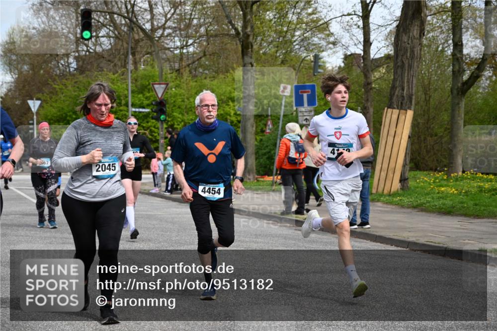 12.04.2026 - 45. Internationalen Wilhelmsburger Insellauf J. Mangold http://msf.ph/oto/9513182 12.04.2026 13:08:04 Ziel 3120, 5103, 4845, 5320, 5568, 4161, 5753, 4218, 4199, 5220, 3070, 4736, 4149, 4912, 4300, 3135, 3795, 5215, 4940, 4454, 4046, 4824, 5548, 5547, 4640, 5231, 5306, 3896, 4967, 2436, 2045, 3745, 2046, 4102, 5795, 4860, 5313 meine-sportfotos.de