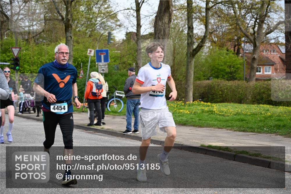 12.04.2026 - 45. Internationalen Wilhelmsburger Insellauf J. Mangold http://msf.ph/oto/9513185 12.04.2026 13:08:05 Ziel 5320, 5568, 4161, 5753, 4218, 4199, 5220, 3070, 4736, 4149, 4912, 4300, 3135, 3795, 5215, 4940, 4454, 4046, 4824, 5548, 5547, 4640, 5231, 5306, 3896, 4967, 4967, 2436, 2045, 3745, 2046, 4102, 5795, 4860, 5313, 5027, 5093 meine-sportfotos.de