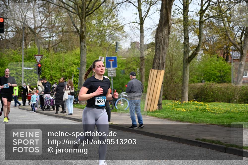 12.04.2026 - 45. Internationalen Wilhelmsburger Insellauf J. Mangold http://msf.ph/oto/9513203 12.04.2026 13:08:16 Ziel 3070, 4736, 4149, 4912, 4300, 3135, 3795, 5215, 4940, 4454, 4046, 4824, 5548, 5547, 4640, 5231, 5306, 3896, 4967, 2436, 2045, 3745, 2046, 4102, 5795, 4860, 5313, 5027, 5093, 5020, 4265, 3035, 5305, 4757, 4039, 4901, 5746, 2560 meine-sportfotos.de