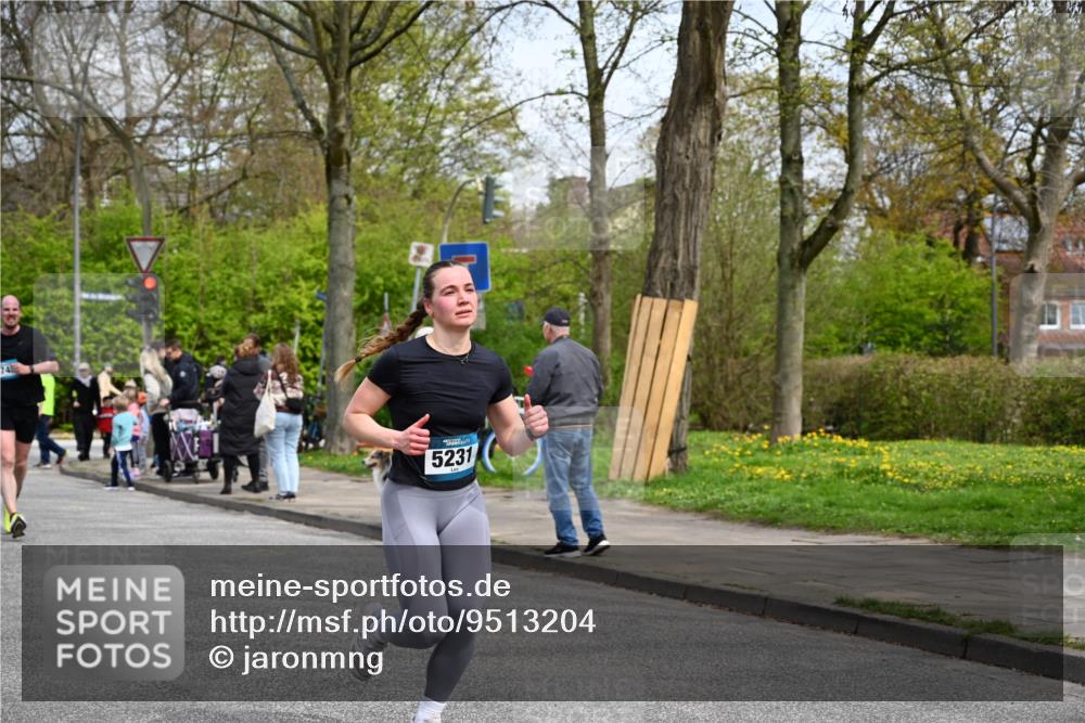 12.04.2026 - 45. Internationalen Wilhelmsburger Insellauf J. Mangold http://msf.ph/oto/9513204 12.04.2026 13:08:16 Ziel 3070, 4736, 4149, 4912, 4300, 3135, 3795, 5215, 4940, 4454, 4046, 4824, 5548, 5547, 4640, 5231, 5306, 3896, 4967, 2436, 2045, 3745, 2046, 4102, 5795, 4860, 5313, 5027, 5093, 5020, 4265, 3035, 5305, 4757, 4039, 4901, 5746, 2560 meine-sportfotos.de