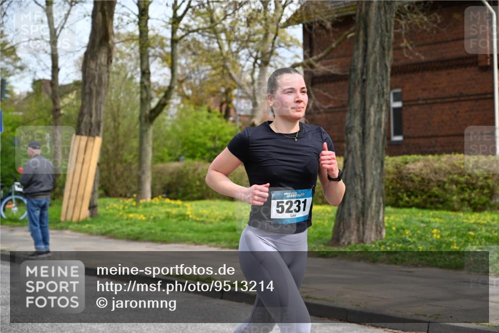 12.04.2026 - 45. Internationalen Wilhelmsburger Insellauf J. Mangold http://msf.ph/oto/9513214 12.04.2026 13:08:17 Ziel 4736, 4149, 4912, 4300, 3135, 3795, 5215, 4940, 4454, 4046, 4824, 5548, 5547, 4640, 5231, 5306, 3896, 4967, 4967, 2436, 2045, 3745, 2046, 4102, 5795, 4860, 5313, 5027, 5093, 5027, 5093, 5020, 4265, 3035, 5305, 4757, 4039, 4901, 5746, 2560, 5229 meine-sportfotos.de
