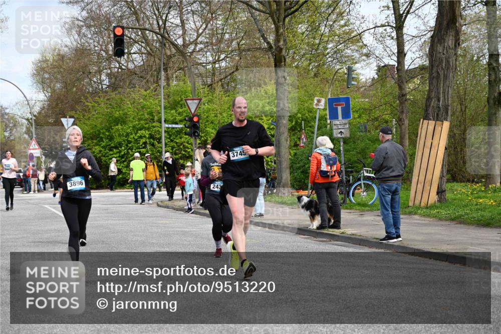 12.04.2026 - 45. Internationalen Wilhelmsburger Insellauf J. Mangold http://msf.ph/oto/9513220 12.04.2026 13:08:18 Ziel 4736, 4149, 4912, 4300, 3135, 3795, 5215, 4940, 4454, 4046, 4824, 5548, 5547, 4640, 5231, 5306, 3896, 4967, 2436, 2436, 2045, 3745, 2046, 4102, 5795, 4860, 5313, 5027, 5093, 5020, 5020, 4265, 3035, 5305, 4757, 4039, 4901, 5746, 2560, 5229, 2077, 2923 meine-sportfotos.de
