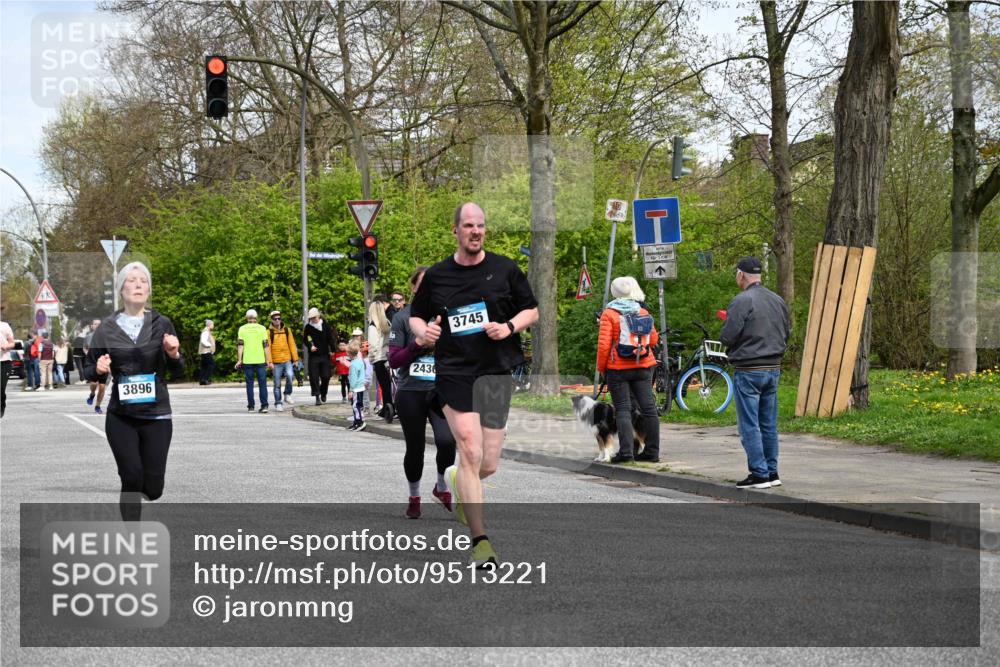 12.04.2026 - 45. Internationalen Wilhelmsburger Insellauf J. Mangold http://msf.ph/oto/9513221 12.04.2026 13:08:18 Ziel 4736, 4149, 4912, 4300, 3135, 3795, 5215, 4940, 4454, 4046, 4824, 5548, 5547, 4640, 5231, 5306, 3896, 4967, 2436, 2436, 2045, 3745, 2046, 4102, 5795, 4860, 5313, 5027, 5093, 5020, 5020, 4265, 3035, 5305, 4757, 4039, 4901, 5746, 2560, 5229, 2077, 2923 meine-sportfotos.de