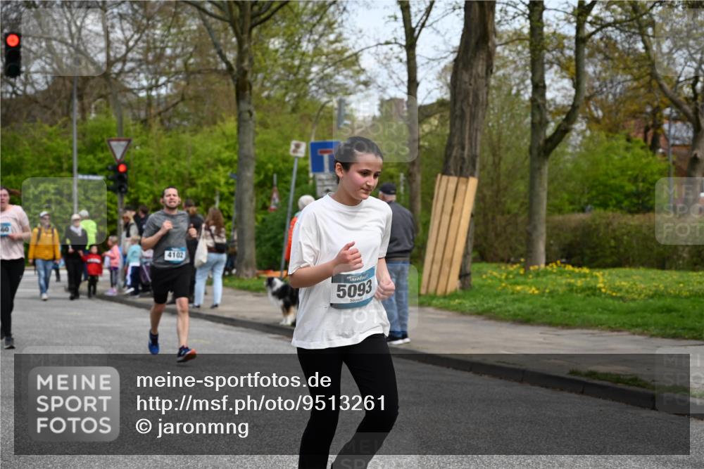 12.04.2026 - 45. Internationalen Wilhelmsburger Insellauf J. Mangold http://msf.ph/oto/9513261 12.04.2026 13:08:24 Ziel 5215, 4940, 4454, 4046, 4824, 5548, 5547, 4640, 5231, 5306, 3896, 4967, 2436, 2045, 3745, 2046, 4102, 5795, 4860, 5313, 5027, 5093, 5020, 4265, 3035, 5305, 4757, 4039, 4901, 5746, 2560, 5229, 2077, 2923, 4652, 2260, 3261, 5324 meine-sportfotos.de