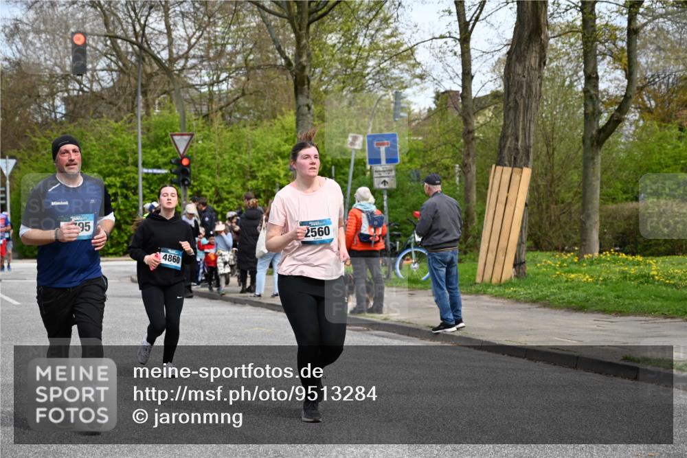 12.04.2026 - 45. Internationalen Wilhelmsburger Insellauf J. Mangold http://msf.ph/oto/9513284 12.04.2026 13:08:27 Ziel 4940, 4454, 4046, 4824, 5548, 5547, 4640, 5231, 5306, 3896, 4967, 2436, 2045, 3745, 2046, 4102, 5795, 4860, 5313, 5027, 5093, 5020, 4265, 3035, 5305, 4757, 4039, 4901, 5746, 2560, 2560, 5229, 2077, 2923, 4652, 2260, 3261, 5324, 3406, 3359, 2981, 5712, 3791, 4453, 4204 meine-sportfotos.de