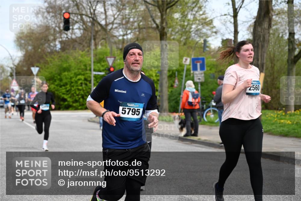 12.04.2026 - 45. Internationalen Wilhelmsburger Insellauf J. Mangold http://msf.ph/oto/9513292 12.04.2026 13:08:28 Ziel 4454, 4046, 4824, 5548, 5547, 4640, 5231, 5306, 3896, 4967, 2436, 2045, 3745, 2046, 4102, 5795, 4860, 5313, 5027, 5093, 5020, 4265, 3035, 5305, 4757, 4039, 4901, 5746, 2560, 5229, 2077, 2923, 4652, 2260, 3261, 5324, 3406, 3359, 2981, 5712, 3791, 4453, 4204 meine-sportfotos.de