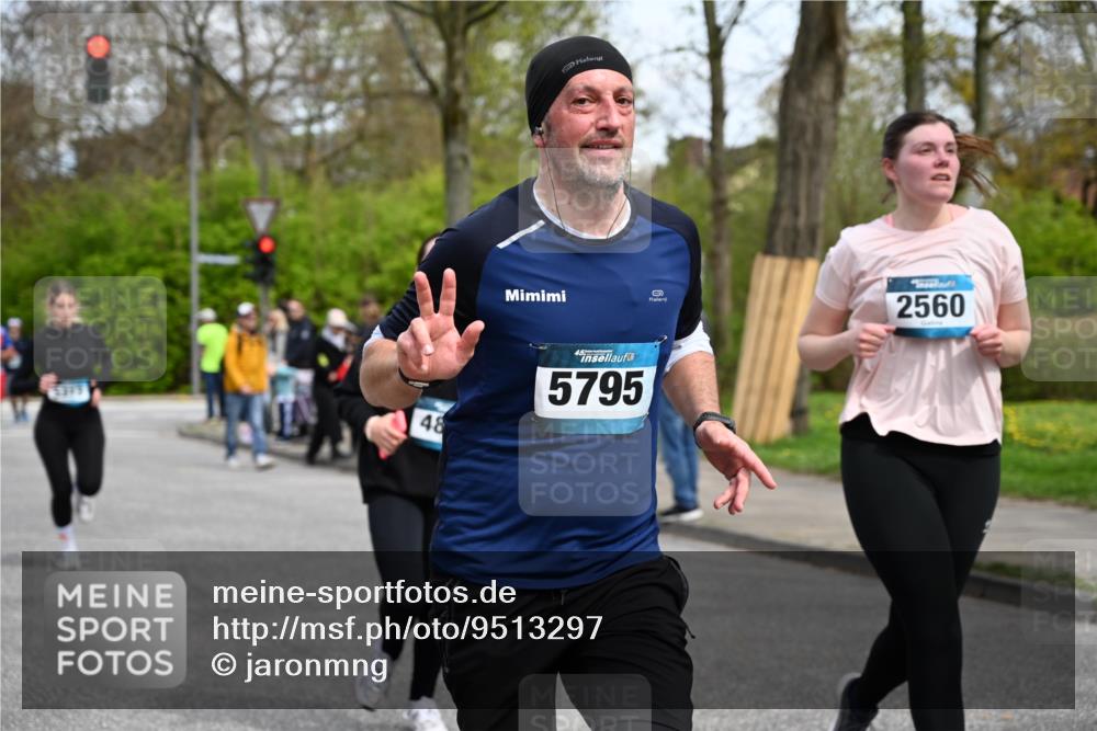 12.04.2026 - 45. Internationalen Wilhelmsburger Insellauf J. Mangold http://msf.ph/oto/9513297 12.04.2026 13:08:29 Ziel 4454, 4046, 4824, 5548, 5547, 4640, 5231, 5306, 3896, 4967, 2436, 2045, 3745, 2046, 4102, 5795, 4860, 5313, 5027, 5093, 5027, 5093, 5020, 4265, 3035, 5305, 4757, 4039, 4901, 5746, 2560, 5229, 5229, 2077, 2923, 4652, 2260, 3261, 5324, 3406, 3359, 2981, 5712, 3791, 4453, 4204 meine-sportfotos.de