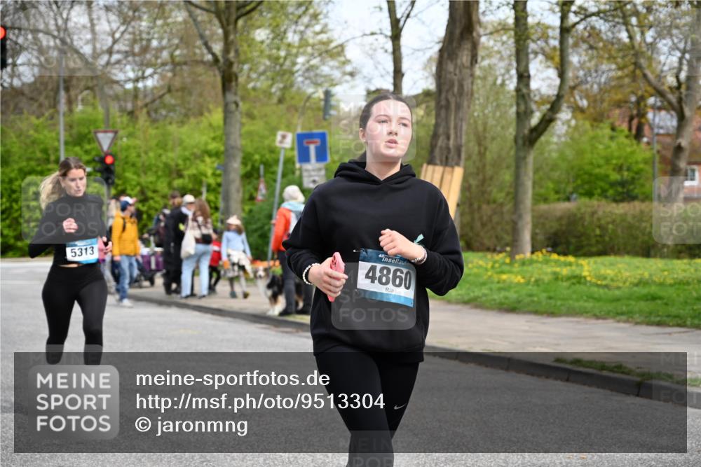 12.04.2026 - 45. Internationalen Wilhelmsburger Insellauf J. Mangold http://msf.ph/oto/9513304 12.04.2026 13:08:30 Ziel 4454, 4046, 4824, 5548, 5547, 4640, 5231, 5306, 3896, 4967, 2436, 2045, 3745, 2046, 4102, 5795, 4860, 5313, 5027, 5093, 5020, 5020, 4265, 3035, 5305, 4757, 4039, 4901, 5746, 2560, 5229, 2077, 2923, 2077, 2923, 4652, 2260, 3261, 5324, 3406, 3359, 2981, 5712, 3791, 4453, 4204, 4611, 2440 meine-sportfotos.de