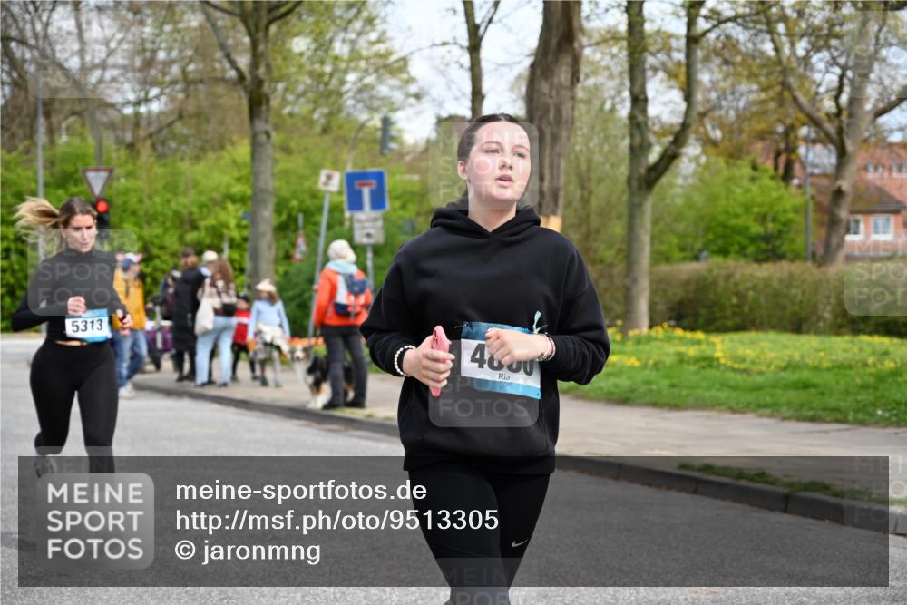 12.04.2026 - 45. Internationalen Wilhelmsburger Insellauf J. Mangold http://msf.ph/oto/9513305 12.04.2026 13:08:30 Ziel 4454, 4046, 4824, 5548, 5547, 4640, 5231, 5306, 3896, 4967, 2436, 2045, 3745, 2046, 4102, 5795, 4860, 5313, 5027, 5093, 5020, 5020, 4265, 3035, 5305, 4757, 4039, 4901, 5746, 2560, 5229, 2077, 2923, 2077, 2923, 4652, 2260, 3261, 5324, 3406, 3359, 2981, 5712, 3791, 4453, 4204, 4611, 2440 meine-sportfotos.de