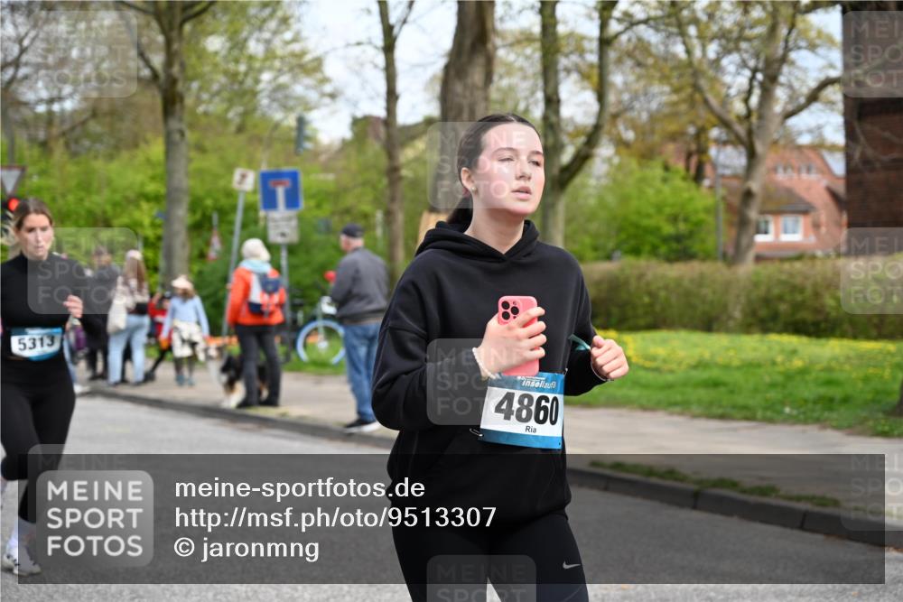 12.04.2026 - 45. Internationalen Wilhelmsburger Insellauf J. Mangold http://msf.ph/oto/9513307 12.04.2026 13:08:30 Ziel 4454, 4046, 4824, 5548, 5547, 4640, 5231, 5306, 3896, 4967, 2436, 2045, 3745, 2046, 4102, 5795, 4860, 5313, 5027, 5093, 5020, 5020, 4265, 3035, 5305, 4757, 4039, 4901, 5746, 2560, 5229, 2077, 2923, 2077, 2923, 4652, 2260, 3261, 5324, 3406, 3359, 2981, 5712, 3791, 4453, 4204, 4611, 2440 meine-sportfotos.de