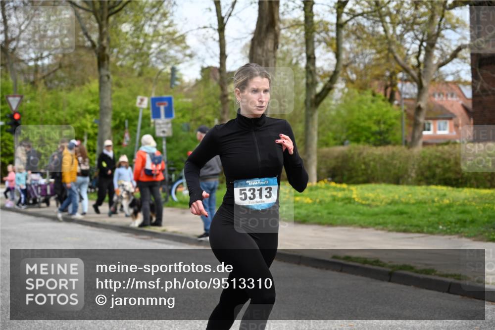 12.04.2026 - 45. Internationalen Wilhelmsburger Insellauf J. Mangold http://msf.ph/oto/9513310 12.04.2026 13:08:31 Ziel 4454, 4046, 4824, 5548, 5547, 4640, 5231, 5306, 3896, 4967, 2436, 2045, 3745, 2046, 4102, 5795, 4860, 5313, 5027, 5093, 5020, 4265, 4265, 3035, 5305, 4757, 4039, 4901, 5746, 2560, 5229, 2077, 2923, 4652, 2260, 3261, 5324, 3406, 3359, 2981, 5712, 3791, 4453, 4204, 4611, 2440 meine-sportfotos.de