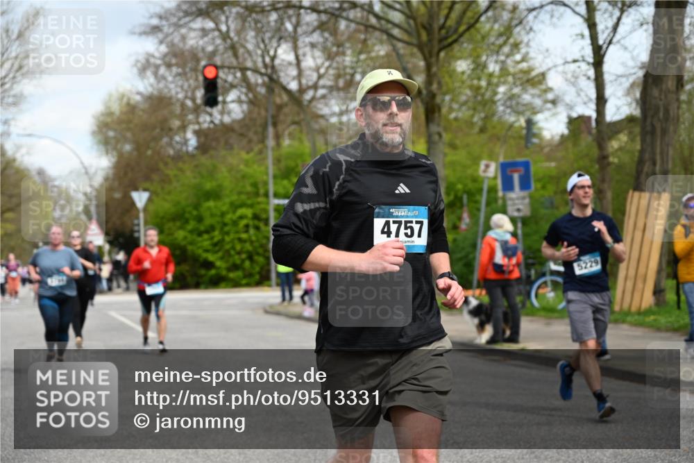 12.04.2026 - 45. Internationalen Wilhelmsburger Insellauf J. Mangold http://msf.ph/oto/9513331 12.04.2026 13:08:38 Ziel 3896, 4967, 2436, 2045, 3745, 2046, 4102, 5795, 4860, 5313, 5027, 5093, 5020, 4265, 3035, 5305, 4757, 4039, 4901, 5746, 2560, 5229, 2077, 2923, 4652, 2260, 3261, 5324, 3406, 3359, 2981, 5712, 3791, 5712, 3791, 4453, 4204, 4611, 2440, 2011, 5783, 4973 meine-sportfotos.de