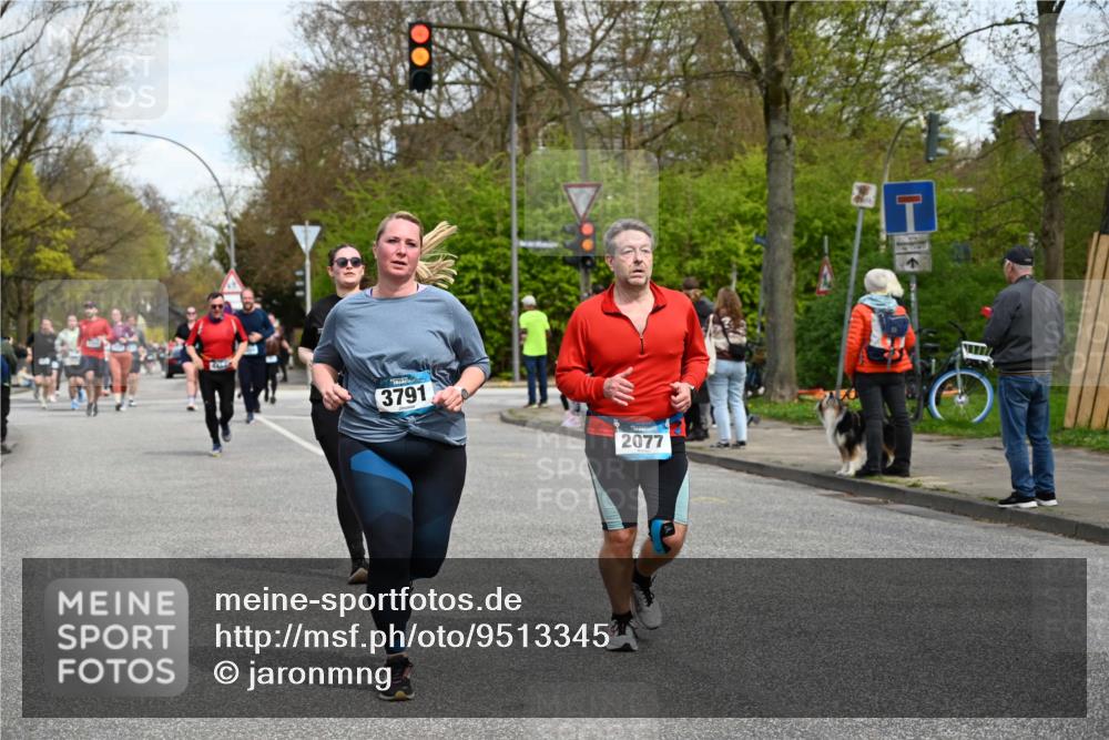12.04.2026 - 45. Internationalen Wilhelmsburger Insellauf J. Mangold http://msf.ph/oto/9513345 12.04.2026 13:08:41 Ziel 4967, 2436, 2045, 3745, 2046, 4102, 5795, 4860, 5313, 5027, 5093, 5020, 4265, 3035, 5305, 4757, 4039, 4901, 5746, 2560, 5229, 5229, 2077, 2923, 4652, 2260, 3261, 5324, 3406, 3359, 2981, 5712, 3791, 4453, 4204, 4611, 2440, 2011, 5783, 4973, 4771, 5586, 5596, 4777 meine-sportfotos.de