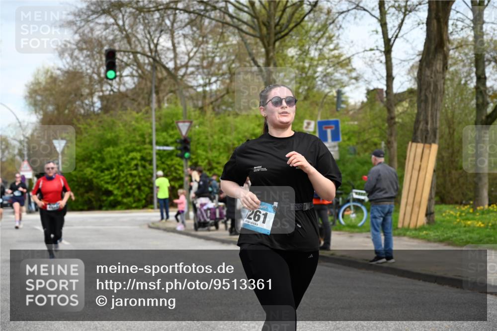 12.04.2026 - 45. Internationalen Wilhelmsburger Insellauf J. Mangold http://msf.ph/oto/9513361 12.04.2026 13:08:43 Ziel 2436, 2045, 3745, 2046, 4102, 5795, 4860, 5313, 5027, 5093, 5020, 4265, 3035, 5305, 4757, 4039, 4901, 5746, 2560, 5229, 2077, 2923, 4652, 2260, 3261, 5324, 3406, 3359, 2981, 5712, 3791, 4453, 4204, 4611, 2440, 2011, 5783, 4973, 4771, 5586, 5596, 4777 meine-sportfotos.de