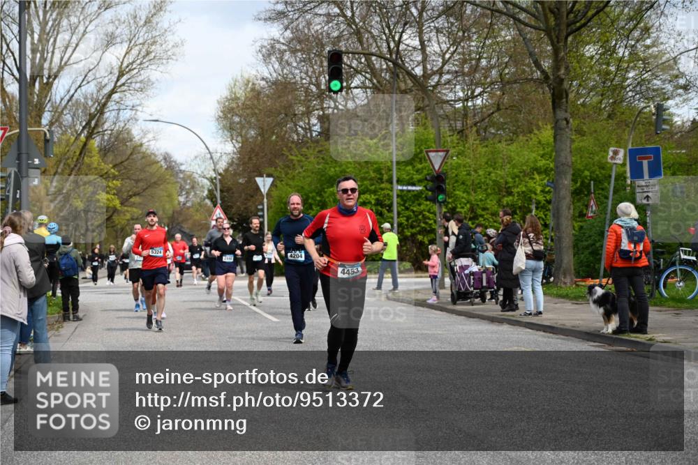12.04.2026 - 45. Internationalen Wilhelmsburger Insellauf J. Mangold http://msf.ph/oto/9513372 12.04.2026 13:08:45 Ziel 2045, 3745, 2046, 4102, 5795, 4860, 5313, 5027, 5093, 5020, 4265, 3035, 5305, 4757, 4039, 4901, 5746, 2560, 5229, 2077, 2923, 4652, 4652, 2260, 3261, 5324, 3406, 3359, 2981, 5712, 3791, 4453, 4204, 4611, 2440, 2011, 5783, 4973, 4771, 5586, 5596, 4777, 5641 meine-sportfotos.de