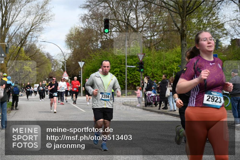 12.04.2026 - 45. Internationalen Wilhelmsburger Insellauf J. Mangold http://msf.ph/oto/9513403 12.04.2026 13:08:51 Ziel 5027, 5093, 5020, 4265, 3035, 5305, 4757, 4039, 4901, 5746, 2560, 5229, 2077, 2923, 4652, 2260, 3261, 5324, 3406, 3359, 2981, 5712, 3791, 4453, 4204, 4453, 4204, 4611, 2440, 2011, 5783, 4973, 4771, 4771, 5586, 5596, 4777, 5641, 5631, 4318, 4911, 4857, 3076, 5682 meine-sportfotos.de