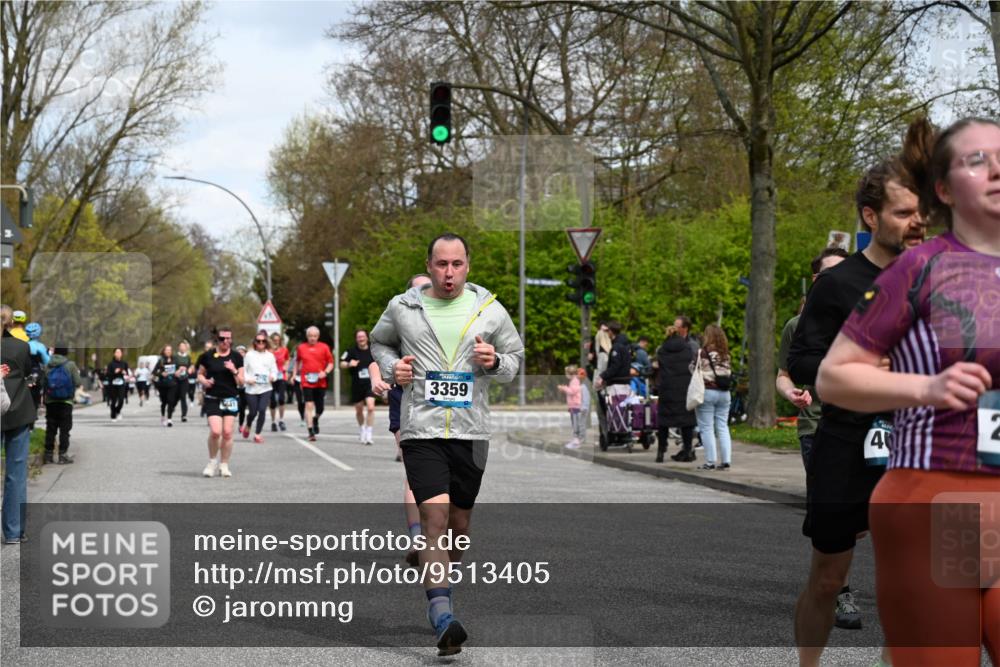 12.04.2026 - 45. Internationalen Wilhelmsburger Insellauf J. Mangold http://msf.ph/oto/9513405 12.04.2026 13:08:51 Ziel 5027, 5093, 5020, 4265, 3035, 5305, 4757, 4039, 4901, 5746, 2560, 5229, 2077, 2923, 4652, 2260, 3261, 5324, 3406, 3359, 2981, 5712, 3791, 4453, 4204, 4453, 4204, 4611, 2440, 2011, 5783, 4973, 4771, 4771, 5586, 5596, 4777, 5641, 5631, 4318, 4911, 4857, 3076, 5682 meine-sportfotos.de