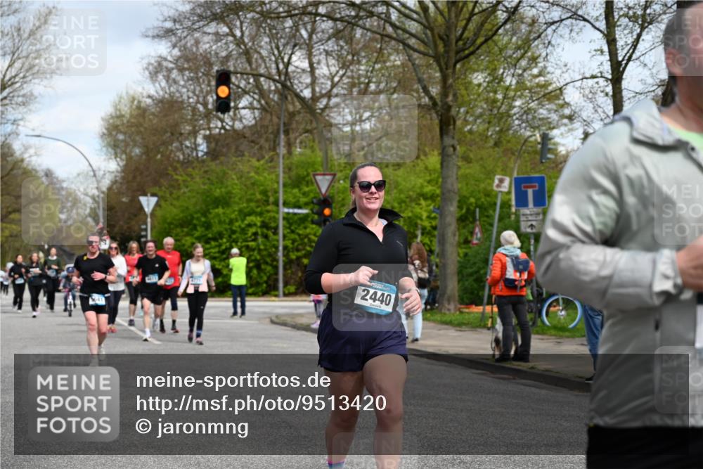 12.04.2026 - 45. Internationalen Wilhelmsburger Insellauf J. Mangold http://msf.ph/oto/9513420 12.04.2026 13:08:53 Ziel 5027, 5093, 5020, 4265, 3035, 5305, 4757, 4039, 4901, 5746, 2560, 5229, 2077, 2923, 4652, 2260, 3261, 5324, 3406, 3359, 2981, 5712, 3791, 4453, 4204, 4611, 2440, 2011, 5783, 4973, 4771, 5586, 5596, 4777, 4777, 5641, 5631, 4318, 4911, 4857, 3076, 5682, 5611, 5108 meine-sportfotos.de
