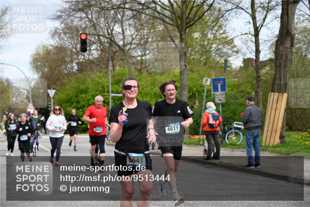 12.04.2026 - 45. Internationalen Wilhelmsburger Insellauf J. Mangold http://msf.ph/oto/9513444 12.04.2026 13:08:58 Ziel 4757, 4039, 4901, 5746, 2560, 5229, 2077, 2923, 4652, 2260, 3261, 5324, 3406, 3359, 2981, 5712, 3791, 4453, 4204, 4611, 2440, 2011, 5783, 4973, 4771, 5586, 5596, 4777, 5641, 5631, 5631, 4318, 4911, 4857, 3076, 5682, 5611, 5108, 4288, 5190, 3121, 2337 meine-sportfotos.de