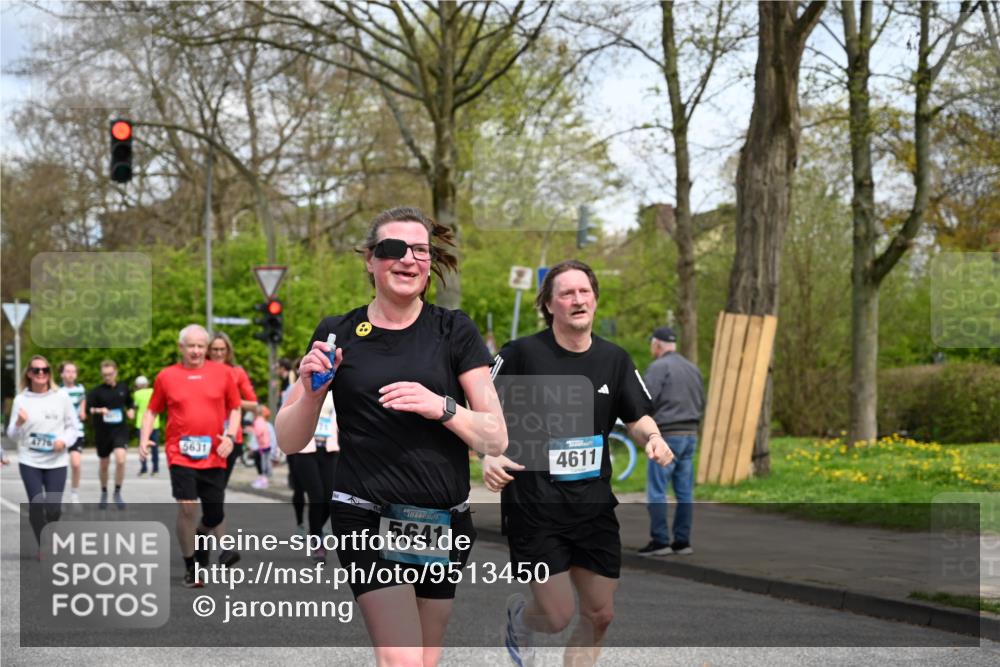 12.04.2026 - 45. Internationalen Wilhelmsburger Insellauf J. Mangold http://msf.ph/oto/9513450 12.04.2026 13:08:58 Ziel 4757, 4039, 4901, 5746, 2560, 5229, 2077, 2923, 4652, 2260, 3261, 5324, 3406, 3359, 2981, 5712, 3791, 4453, 4204, 4611, 2440, 2011, 5783, 4973, 4771, 5586, 5596, 4777, 5641, 5631, 5631, 4318, 4911, 4857, 3076, 5682, 5611, 5108, 4288, 5190, 3121, 2337 meine-sportfotos.de