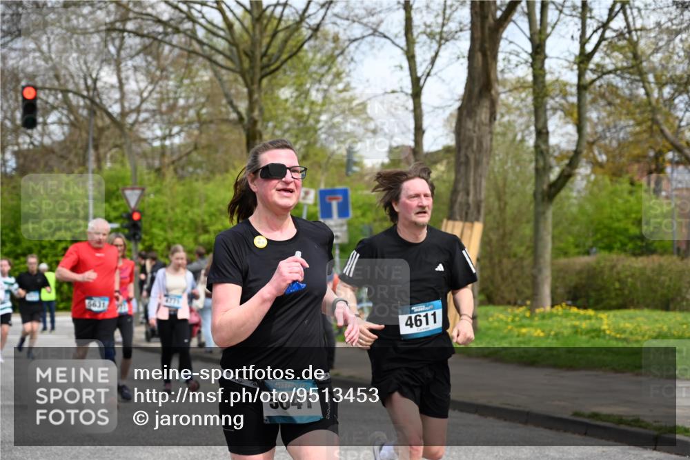 12.04.2026 - 45. Internationalen Wilhelmsburger Insellauf J. Mangold http://msf.ph/oto/9513453 12.04.2026 13:08:58 Ziel 4757, 4039, 4901, 5746, 2560, 5229, 2077, 2923, 4652, 2260, 3261, 5324, 3406, 3359, 2981, 5712, 3791, 4453, 4204, 4611, 2440, 2011, 5783, 4973, 4771, 5586, 5596, 4777, 5641, 5631, 5631, 4318, 4911, 4857, 3076, 5682, 5611, 5108, 4288, 5190, 3121, 2337 meine-sportfotos.de