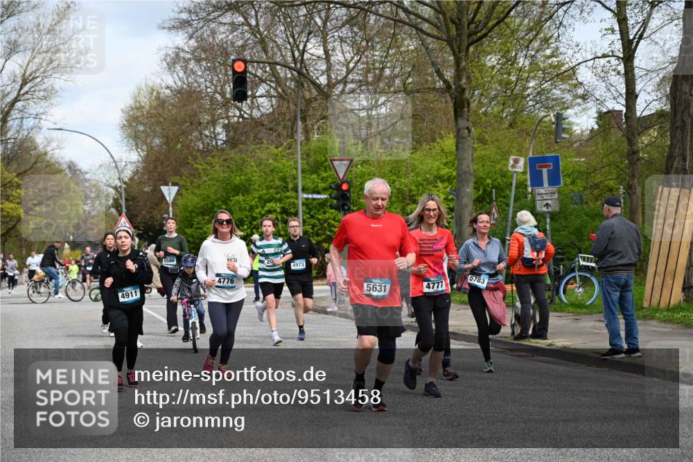 12.04.2026 - 45. Internationalen Wilhelmsburger Insellauf J. Mangold http://msf.ph/oto/9513458 12.04.2026 13:08:59 Ziel 4039, 4901, 5746, 2560, 5229, 2077, 2923, 4652, 2260, 3261, 5324, 3406, 3359, 2981, 5712, 3791, 4453, 4204, 4611, 2440, 2011, 5783, 4973, 4771, 5586, 5596, 4777, 5641, 5631, 4318, 4911, 4318, 4911, 4857, 3076, 5682, 5611, 5108, 4288, 5190, 3121, 2337, 3056 meine-sportfotos.de