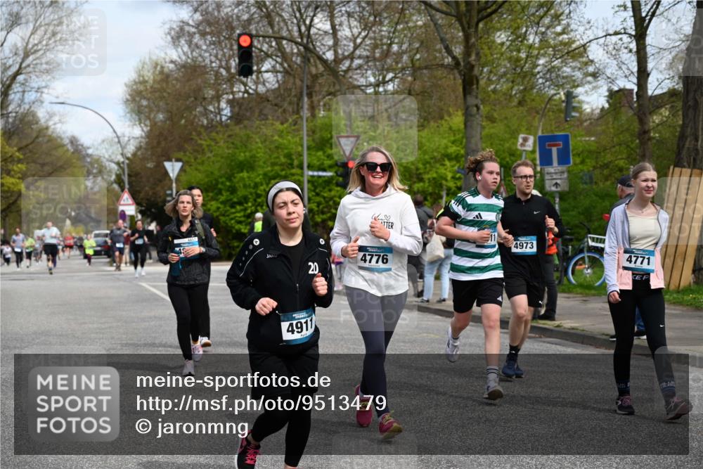 12.04.2026 - 45. Internationalen Wilhelmsburger Insellauf J. Mangold http://msf.ph/oto/9513479 12.04.2026 13:09:02 Ziel 4901, 5746, 2560, 5229, 2077, 2923, 4652, 2260, 3261, 5324, 3406, 3359, 2981, 5712, 3791, 4453, 4204, 4611, 2440, 2011, 5783, 4973, 4771, 5586, 5596, 4777, 5641, 5631, 4318, 4911, 4857, 3076, 5682, 3076, 5682, 5611, 5108, 4288, 5190, 3121, 2337, 3056, 2688, 4776, 2689, 5095, 3571 meine-sportfotos.de