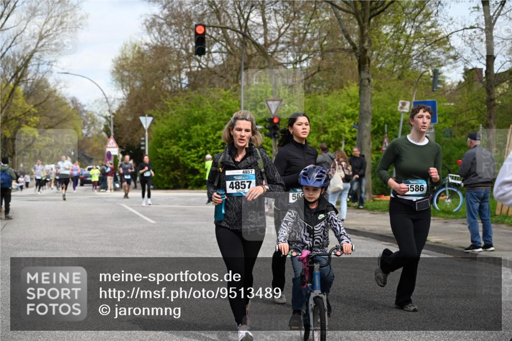 12.04.2026 - 45. Internationalen Wilhelmsburger Insellauf J. Mangold http://msf.ph/oto/9513489 12.04.2026 13:09:04 Ziel 2560, 5229, 2077, 2923, 4652, 2260, 3261, 5324, 3406, 3359, 2981, 5712, 3791, 4453, 4204, 4611, 2440, 2011, 5783, 4973, 4771, 5586, 5596, 5586, 5596, 4777, 5641, 5631, 4318, 4911, 4857, 3076, 5682, 5611, 5611, 5108, 4288, 5190, 3121, 2337, 3056, 2688, 4776, 2689, 5095, 3571, 5760, 3019, 3440 meine-sportfotos.de