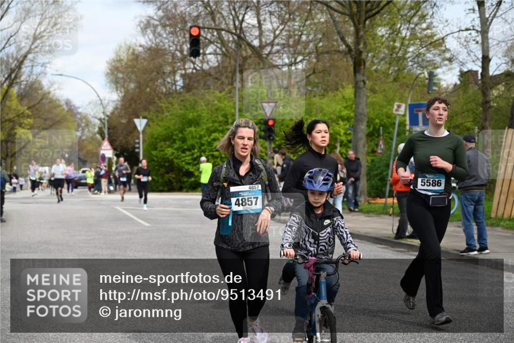12.04.2026 - 45. Internationalen Wilhelmsburger Insellauf J. Mangold http://msf.ph/oto/9513491 12.04.2026 13:09:04 Ziel 2560, 5229, 2077, 2923, 4652, 2260, 3261, 5324, 3406, 3359, 2981, 5712, 3791, 4453, 4204, 4611, 2440, 2011, 5783, 4973, 4771, 5586, 5596, 5586, 5596, 4777, 5641, 5631, 4318, 4911, 4857, 3076, 5682, 5611, 5611, 5108, 4288, 5190, 3121, 2337, 3056, 2688, 4776, 2689, 5095, 3571, 5760, 3019, 3440 meine-sportfotos.de