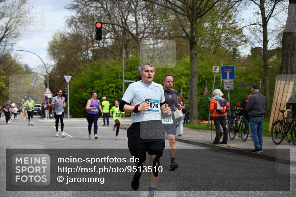 12.04.2026 - 45. Internationalen Wilhelmsburger Insellauf J. Mangold http://msf.ph/oto/9513510 12.04.2026 13:09:14 Ziel 3406, 3359, 2981, 5712, 3791, 4453, 4204, 4611, 2440, 2011, 5783, 4973, 4771, 5586, 5596, 4777, 5641, 5631, 4318, 4911, 4857, 3076, 5682, 3076, 5682, 5611, 5108, 4288, 5190, 3121, 2337, 3056, 2688, 4776, 2689, 5095, 3571, 3571, 5760, 3019, 3440, 5761, 4335, 3807, 4794 meine-sportfotos.de