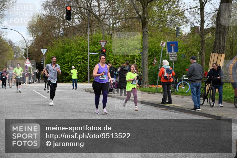 12.04.2026 - 45. Internationalen Wilhelmsburger Insellauf J. Mangold http://msf.ph/oto/9513522 12.04.2026 13:09:16 Ziel 4453, 4204, 4611, 2440, 2011, 5783, 4973, 4771, 5586, 5596, 4777, 5641, 5631, 4318, 4911, 4857, 3076, 5682, 5611, 5611, 5108, 4288, 5190, 3121, 2337, 3056, 2688, 4776, 2689, 5095, 3571, 5760, 3019, 3440, 5760, 3019, 3440, 5761, 4335, 3807, 4794, 2687, 5090, 5256 meine-sportfotos.de