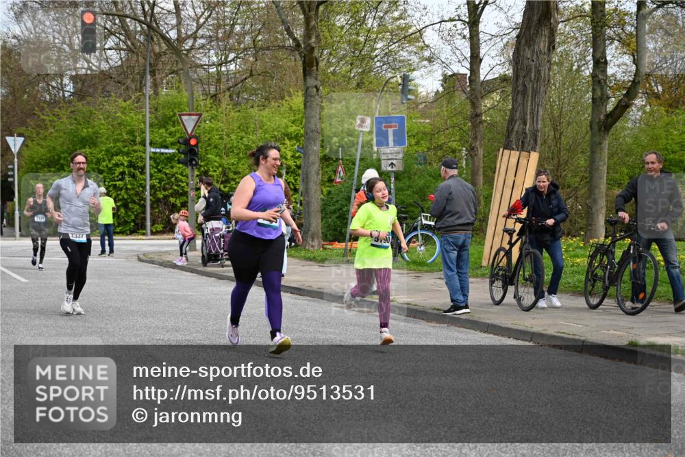12.04.2026 - 45. Internationalen Wilhelmsburger Insellauf J. Mangold http://msf.ph/oto/9513531 12.04.2026 13:09:16 Ziel 4453, 4204, 4611, 2440, 2011, 5783, 4973, 4771, 5586, 5596, 4777, 5641, 5631, 4318, 4911, 4857, 3076, 5682, 5611, 5611, 5108, 4288, 5190, 3121, 2337, 3056, 2688, 4776, 2689, 5095, 3571, 5760, 3019, 3440, 5760, 3019, 3440, 5761, 4335, 3807, 4794, 2687, 5090, 5256 meine-sportfotos.de