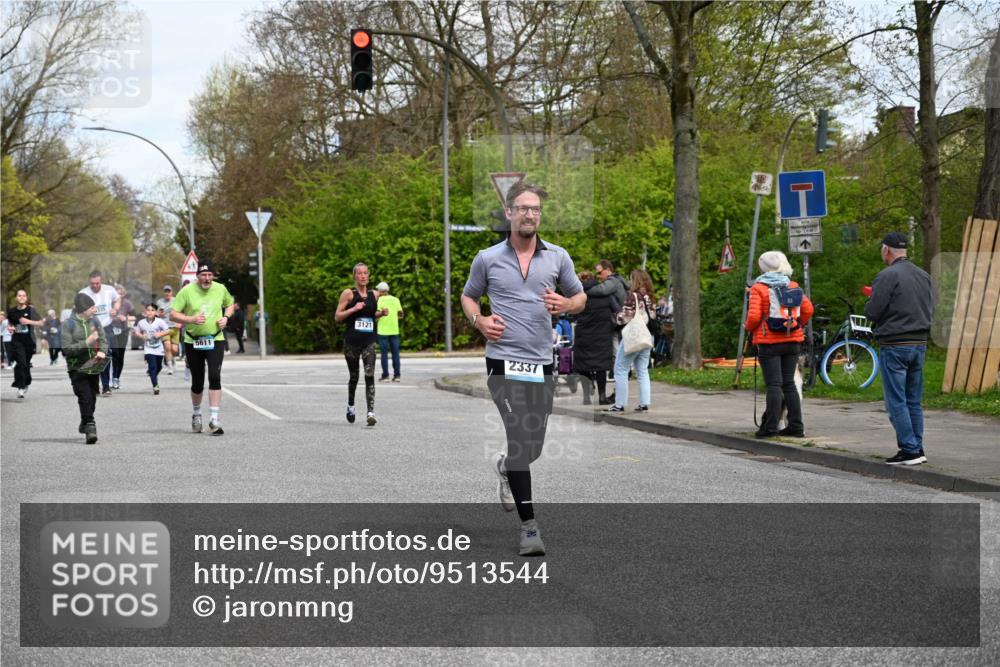12.04.2026 - 45. Internationalen Wilhelmsburger Insellauf J. Mangold http://msf.ph/oto/9513544 12.04.2026 13:09:18 Ziel 4611, 2440, 2011, 5783, 4973, 4771, 5586, 5596, 4777, 5641, 5631, 4318, 4911, 4857, 3076, 5682, 5611, 5108, 4288, 5190, 3121, 2337, 3056, 2688, 4776, 2689, 5095, 3571, 5760, 3019, 3440, 5761, 4335, 4335, 3807, 4794, 2687, 5090, 5256, 4419, 5454, 5624, 5005 meine-sportfotos.de
