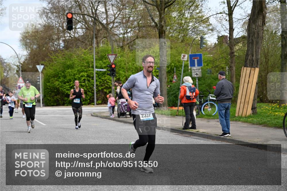 12.04.2026 - 45. Internationalen Wilhelmsburger Insellauf J. Mangold http://msf.ph/oto/9513550 12.04.2026 13:09:19 Ziel 4611, 2440, 2011, 5783, 4973, 4771, 5586, 5596, 4777, 5641, 5631, 4318, 4911, 4857, 3076, 5682, 5611, 5108, 4288, 5190, 3121, 4288, 5190, 3121, 2337, 3056, 2688, 4776, 2689, 5095, 3571, 5760, 3019, 3440, 5761, 4335, 3807, 4794, 2687, 5090, 5256, 4419, 5454, 5624, 5005 meine-sportfotos.de