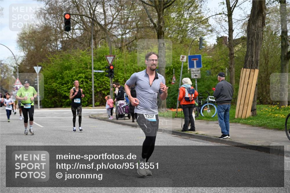 12.04.2026 - 45. Internationalen Wilhelmsburger Insellauf J. Mangold http://msf.ph/oto/9513551 12.04.2026 13:09:19 Ziel 4611, 2440, 2011, 5783, 4973, 4771, 5586, 5596, 4777, 5641, 5631, 4318, 4911, 4857, 3076, 5682, 5611, 5108, 4288, 5190, 3121, 4288, 5190, 3121, 2337, 3056, 2688, 4776, 2689, 5095, 3571, 5760, 3019, 3440, 5761, 4335, 3807, 4794, 2687, 5090, 5256, 4419, 5454, 5624, 5005 meine-sportfotos.de