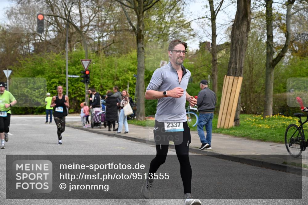 12.04.2026 - 45. Internationalen Wilhelmsburger Insellauf J. Mangold http://msf.ph/oto/9513555 12.04.2026 13:09:19 Ziel 4611, 2440, 2011, 5783, 4973, 4771, 5586, 5596, 4777, 5641, 5631, 4318, 4911, 4857, 3076, 5682, 5611, 5108, 4288, 5190, 3121, 4288, 5190, 3121, 2337, 3056, 2688, 4776, 2689, 5095, 3571, 5760, 3019, 3440, 5761, 4335, 3807, 4794, 2687, 5090, 5256, 4419, 5454, 5624, 5005 meine-sportfotos.de
