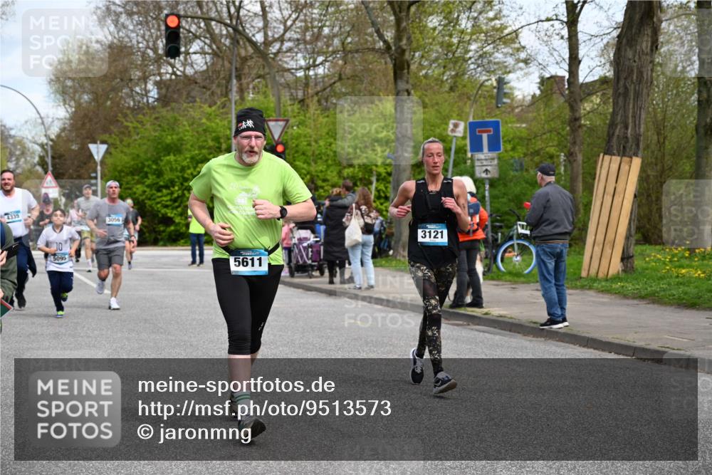 12.04.2026 - 45. Internationalen Wilhelmsburger Insellauf J. Mangold http://msf.ph/oto/9513573 12.04.2026 13:09:22 Ziel 5783, 4973, 4771, 5586, 5596, 4777, 5641, 5631, 4318, 4911, 4857, 3076, 5682, 5611, 5108, 4288, 5190, 3121, 2337, 3056, 2688, 4776, 2689, 5095, 3571, 5760, 3019, 3440, 5761, 4335, 3807, 4794, 2687, 5090, 5256, 4419, 5454, 5624, 5005, 3557, 3729 meine-sportfotos.de