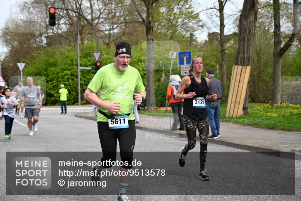 12.04.2026 - 45. Internationalen Wilhelmsburger Insellauf J. Mangold http://msf.ph/oto/9513578 12.04.2026 13:09:22 Ziel 5783, 4973, 4771, 5586, 5596, 4777, 5641, 5631, 4318, 4911, 4857, 3076, 5682, 5611, 5108, 4288, 5190, 3121, 2337, 3056, 2688, 4776, 2689, 5095, 3571, 5760, 3019, 3440, 5761, 4335, 3807, 4794, 2687, 5090, 5256, 4419, 5454, 5624, 5005, 3557, 3729 meine-sportfotos.de