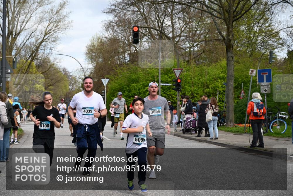 12.04.2026 - 45. Internationalen Wilhelmsburger Insellauf J. Mangold http://msf.ph/oto/9513579 12.04.2026 13:09:24 Ziel 5783, 4973, 4771, 5586, 5596, 4777, 5641, 5631, 4318, 4911, 4857, 3076, 5682, 5611, 5108, 4288, 5190, 3121, 2337, 3056, 2688, 4776, 2689, 2688, 4776, 2689, 5095, 3571, 5760, 3019, 3440, 5761, 4335, 3807, 4794, 2687, 5090, 5256, 4419, 5454, 5624, 5005, 3557, 3729, 3890 meine-sportfotos.de