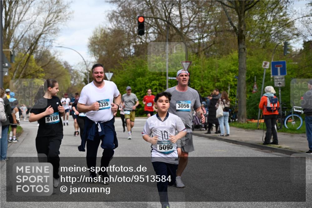 12.04.2026 - 45. Internationalen Wilhelmsburger Insellauf J. Mangold http://msf.ph/oto/9513584 12.04.2026 13:09:25 Ziel 5783, 4973, 4771, 5586, 5596, 4777, 5641, 5631, 4318, 4911, 4857, 3076, 5682, 5611, 5108, 4288, 5190, 3121, 2337, 3056, 2688, 4776, 2689, 5095, 5095, 3571, 5760, 3019, 3440, 5761, 4335, 3807, 4794, 3807, 4794, 2687, 5090, 5256, 4419, 5454, 5624, 5005, 3557, 3729, 3890, 5282 meine-sportfotos.de