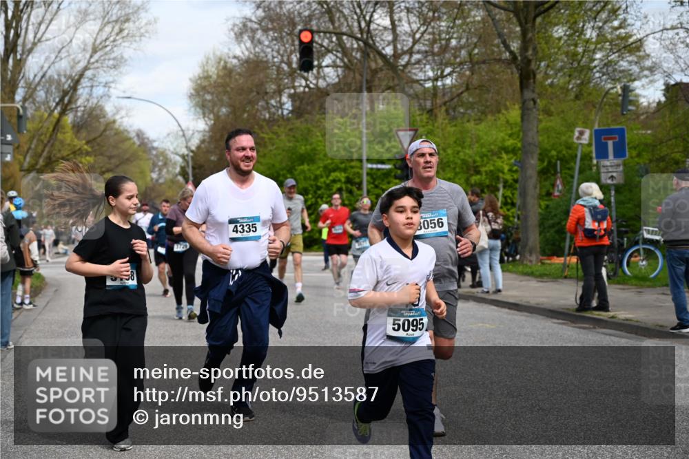 12.04.2026 - 45. Internationalen Wilhelmsburger Insellauf J. Mangold http://msf.ph/oto/9513587 12.04.2026 13:09:25 Ziel 5783, 4973, 4771, 5586, 5596, 4777, 5641, 5631, 4318, 4911, 4857, 3076, 5682, 5611, 5108, 4288, 5190, 3121, 2337, 3056, 2688, 4776, 2689, 5095, 5095, 3571, 5760, 3019, 3440, 5761, 4335, 3807, 4794, 3807, 4794, 2687, 5090, 5256, 4419, 5454, 5624, 5005, 3557, 3729, 3890, 5282 meine-sportfotos.de