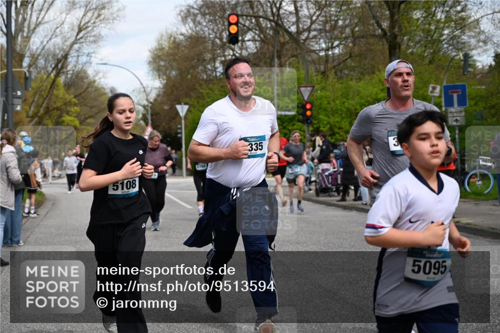 12.04.2026 - 45. Internationalen Wilhelmsburger Insellauf J. Mangold http://msf.ph/oto/9513594 12.04.2026 13:09:25 Ziel 5783, 4973, 4771, 5586, 5596, 4777, 5641, 5631, 4318, 4911, 4857, 3076, 5682, 5611, 5108, 4288, 5190, 3121, 2337, 3056, 2688, 4776, 2689, 5095, 5095, 3571, 5760, 3019, 3440, 5761, 4335, 3807, 4794, 3807, 4794, 2687, 5090, 5256, 4419, 5454, 5624, 5005, 3557, 3729, 3890, 5282 meine-sportfotos.de