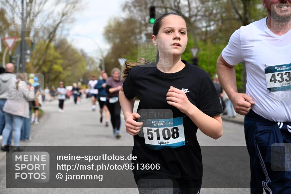12.04.2026 - 45. Internationalen Wilhelmsburger Insellauf J. Mangold http://msf.ph/oto/9513606 12.04.2026 13:09:26 Ziel 4973, 4771, 5586, 5596, 4777, 5641, 5631, 4318, 4911, 4857, 3076, 5682, 5611, 5108, 4288, 5190, 3121, 2337, 3056, 2688, 4776, 2689, 5095, 3571, 3571, 5760, 3019, 3440, 5761, 4335, 3807, 4794, 2687, 5090, 5256, 4419, 5454, 5624, 5005, 3557, 3729, 3890, 5282 meine-sportfotos.de