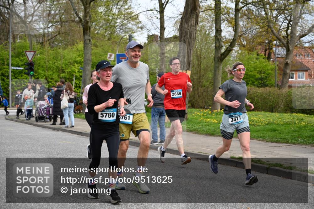 12.04.2026 - 45. Internationalen Wilhelmsburger Insellauf J. Mangold http://msf.ph/oto/9513625 12.04.2026 13:09:29 Ziel 5586, 5596, 4777, 5641, 5631, 4318, 4911, 4857, 3076, 5682, 5611, 5108, 4288, 5190, 3121, 2337, 3056, 2688, 4776, 2689, 5095, 3571, 5760, 3019, 3440, 5761, 5761, 4335, 3807, 4794, 2687, 5090, 5256, 4419, 5454, 4419, 5454, 5624, 5005, 3557, 3729, 3890, 5282, 2072, 5130, 3004, 2103, 5089, 2001, 4116 meine-sportfotos.de