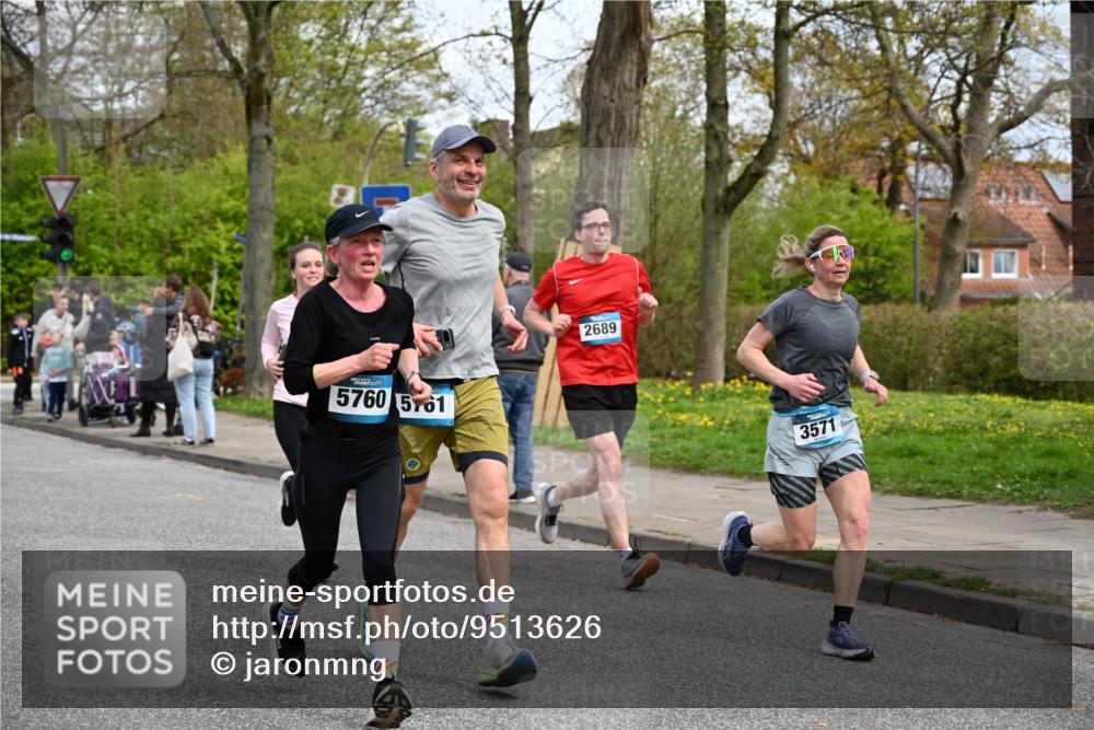 12.04.2026 - 45. Internationalen Wilhelmsburger Insellauf J. Mangold http://msf.ph/oto/9513626 12.04.2026 13:09:29 Ziel 5586, 5596, 4777, 5641, 5631, 4318, 4911, 4857, 3076, 5682, 5611, 5108, 4288, 5190, 3121, 2337, 3056, 2688, 4776, 2689, 5095, 3571, 5760, 3019, 3440, 5761, 5761, 4335, 3807, 4794, 2687, 5090, 5256, 4419, 5454, 4419, 5454, 5624, 5005, 3557, 3729, 3890, 5282, 2072, 5130, 3004, 2103, 5089, 2001, 4116 meine-sportfotos.de