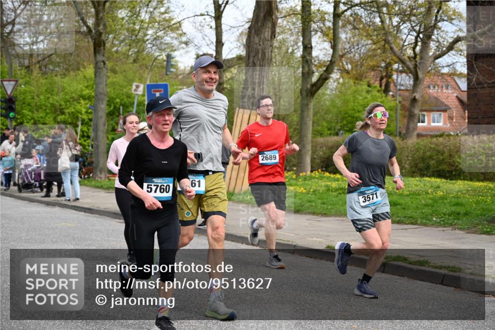 12.04.2026 - 45. Internationalen Wilhelmsburger Insellauf J. Mangold http://msf.ph/oto/9513627 12.04.2026 13:09:29 Ziel 5586, 5596, 4777, 5641, 5631, 4318, 4911, 4857, 3076, 5682, 5611, 5108, 4288, 5190, 3121, 2337, 3056, 2688, 4776, 2689, 5095, 3571, 5760, 3019, 3440, 5761, 5761, 4335, 3807, 4794, 2687, 5090, 5256, 4419, 5454, 4419, 5454, 5624, 5005, 3557, 3729, 3890, 5282, 2072, 5130, 3004, 2103, 5089, 2001, 4116 meine-sportfotos.de