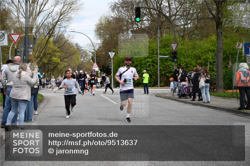 12.04.2026 - 45. Internationalen Wilhelmsburger Insellauf J. Mangold http://msf.ph/oto/9513637 12.04.2026 13:09:31 Ziel 5641, 5631, 4318, 4911, 4857, 3076, 5682, 5611, 5108, 4288, 5190, 3121, 2337, 3056, 2688, 4776, 2689, 5095, 3571, 5760, 3019, 3440, 5761, 4335, 3807, 4794, 2687, 5090, 5256, 4419, 5454, 5624, 5005, 3557, 3729, 3890, 5282, 2072, 5130, 3004, 2103, 5089, 2001, 4116 meine-sportfotos.de