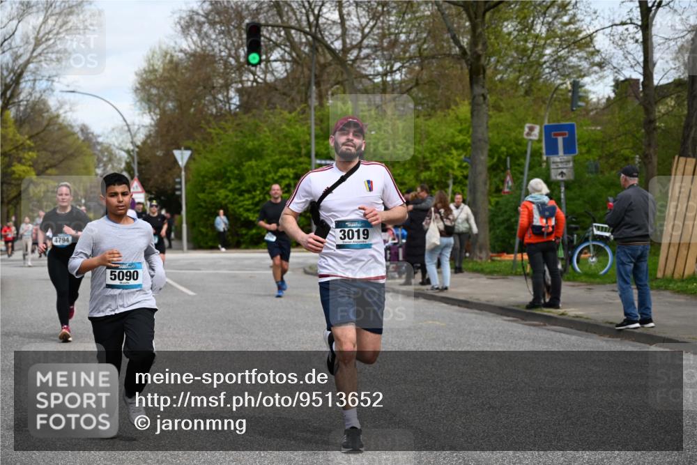 12.04.2026 - 45. Internationalen Wilhelmsburger Insellauf J. Mangold http://msf.ph/oto/9513652 12.04.2026 13:09:33 Ziel 5641, 5631, 4318, 4911, 4857, 3076, 5682, 5611, 5108, 4288, 5190, 3121, 2337, 3056, 2688, 4776, 2689, 5095, 3571, 5760, 3019, 3440, 5761, 4335, 3807, 4794, 2687, 5090, 5256, 4419, 5454, 5624, 5005, 3557, 3729, 3729, 3890, 5282, 2072, 5130, 3004, 2103, 5089, 2001, 4116, 2743, 3673, 4961, 3919, 3793 meine-sportfotos.de